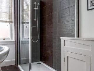 Amazing 5 Bed Victorian House - Clarence House photo 2