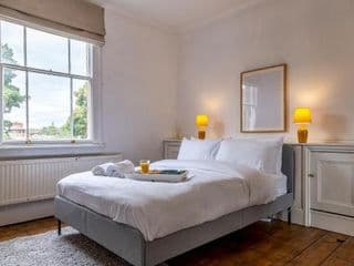Amazing 5 Bed Victorian House - Clarence House photo 3