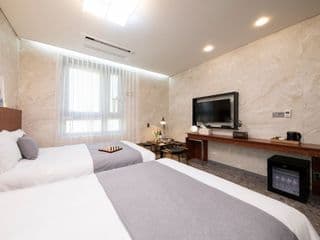 Hotel DM photo 2