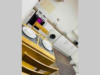 Swansea house photo 3