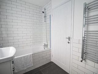 New Contractor House & M1 Access & LLA & Dunstable by Comfy Workers photo 3