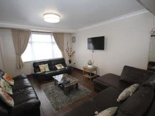 Kenton House photo 4