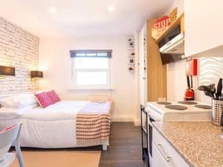 Super 1 Bed Flat in West Kilburn near Queen's Park photo 1