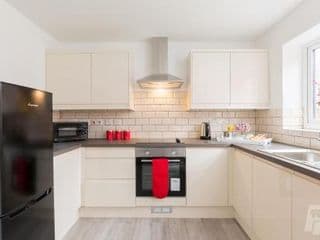 Birmingham Estate - Contractor & Group Accommodation - Secure Parking photo 4
