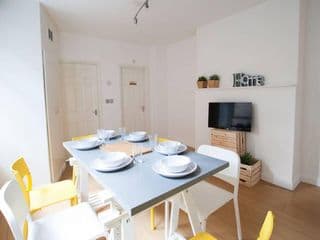 272&294 Franciscan Road Rooms&Studios by EveryWhere to Sleep London photo 2