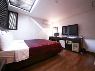 Dongjak (Daebangdong) Hyu photo 1