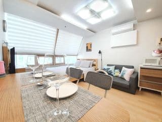 DK-House 강남역 1분 넷플릭스, IPTV, 호텔식 풀옵션, 최고의 클린룸, 와이파이 photo 1