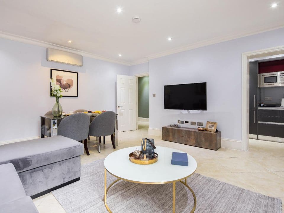 Lancaster Gate Hyde Park by LHC