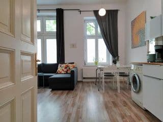 Cozy studio in Friedrichshain, 4 quiet guests only photo 4