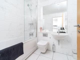Candy Suite by Home Bay - City Centre photo 4