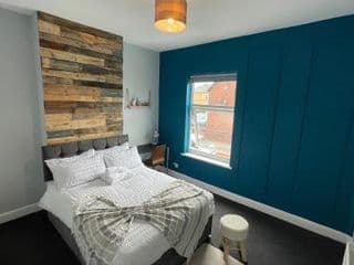 Large 6 bedroom house in Smethwick photo 1