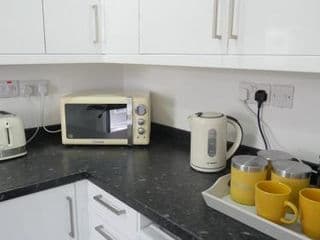 Large 6 bedroom house in Smethwick photo 4