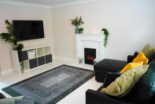 3 BR new build home with FREE parking SOLIHUL BHX NEC HS2 CONTRACTORS FAMILIES