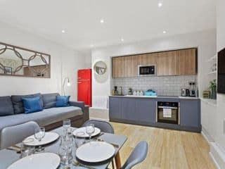 Trendy 1 Bedroom Apartment in the Heart of London photo 1
