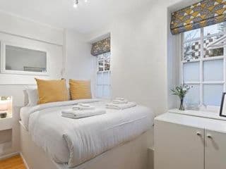 Trendy 1 Bedroom Apartment in the Heart of London photo 3