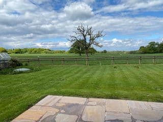 Private Entry Double bedroom with beautiful views! photo 4