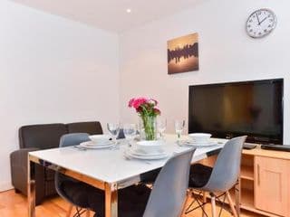 Royal London Apartments photo 1