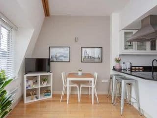 Stylish 1 Bedroom Apartment Near Northcote Road photo 4