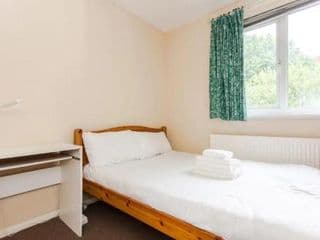 Homely 3 Bedroom House with a Garden photo 1