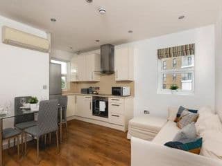 Lovely 2-Bed Central London Apartment photo 1