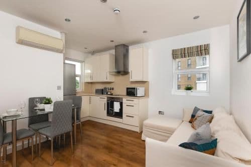 Lovely 2-Bed Central London Apartment