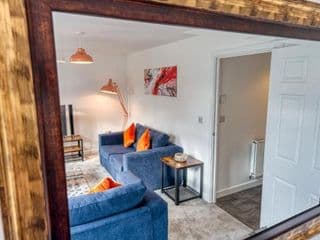 Modern 4 Bedroom 2 Bath House with Parking, Tyseley, Birmingham photo 1