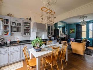 Charming home with roof terrace in East London by UnderTheDoormat photo 2