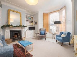 Charming flat in leafy West London by UnderTheDoormat photo 1