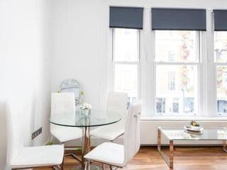 Beautiful Apartment by Hyde Park SS2 photo 4