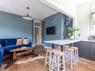 Luxuriously Designed 3 Bedroom Apartment in Clapham photo 1