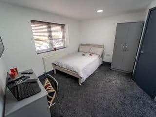 Stunning 1-Bed Studio in Birmingham photo 4