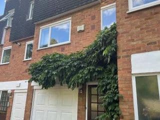 Putney Stylish Fantastically located 4 bedroom Townhouse photo 4