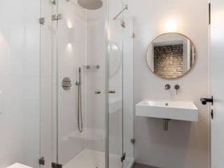 Industrial 42sqm 3room maisonette apt near center photo 3
