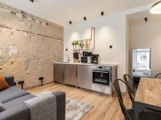 Industrial 42sqm 3room maisonette apt near center photo 4
