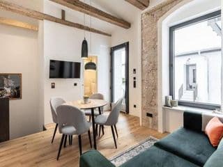 Ancient 33sqm 2room maisonette apt Near center photo 1