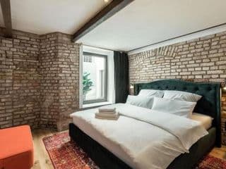 Ancient 33sqm 2room maisonette apt Near center photo 2