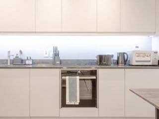 Modern Flat in the Heart of West London photo 2