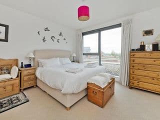 Superb apartment with terrace near the river in Putney by UnderTheDoormat photo 3