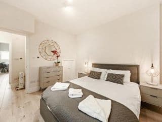 Modern Apartments in Paddington Central London FREE WIFI & AIRCON by City Stay London photo 1