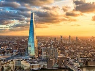 Spacious 2 Bed Urban Jungle Flat, Central London photo 4