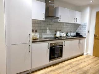 Elegant & Cozy, Gold Decor Apartment, B1 photo 2