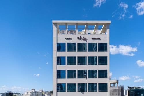The Hyoo Sik ANNK Hong Dae Branch