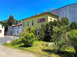 Möbliertes 1 Zimmerapartement für 3 Personen mit Bad und Küchenzeile photo 1