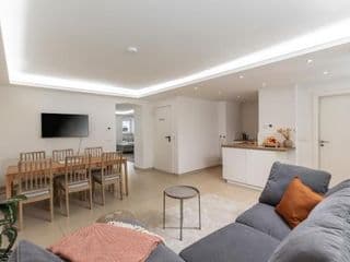 Spacious apartment in Hemholtzkiez Prenzlauer Berg for 8 People photo 2