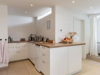 Spacious apartment in Hemholtzkiez Prenzlauer Berg for 8 People photo 4