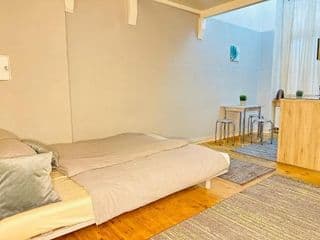 Schönes Studio Apartment in attraktiver und zentraler Lage photo 2