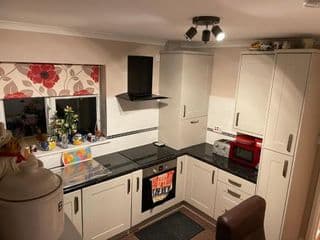 Private Apartment in Windsor photo 2
