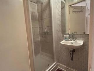 Studio Flat In Croydon photo 2