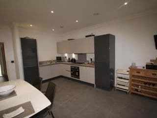Hendon Place photo 2