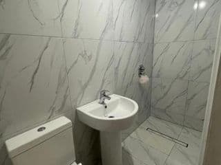 Brand New Modern Flat photo 3